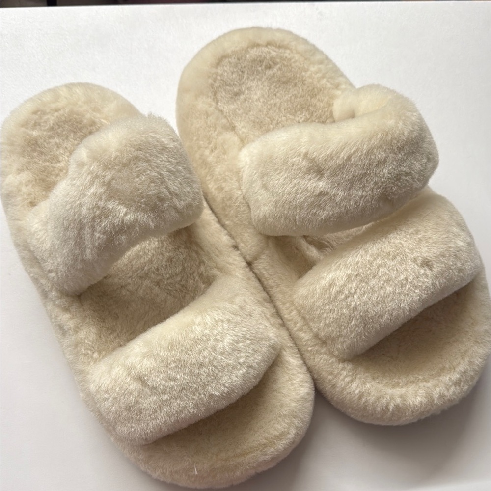 Cozy Cream Women's Slippers